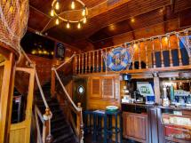 Columbus Cafe Galerie Local 1