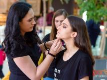 Make Up Cosmo Beauty School 615