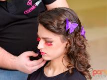 Make Up Cosmo Beauty School 712