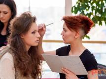 Make Up Cosmo Beauty School 716