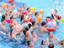 Surprise Spuma Party 101