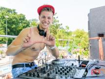 Surprise Spuma Party 44