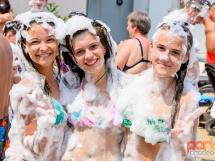 Surprise Spuma Party 74